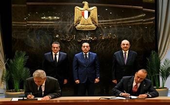 رئيس الوزراء يشهد توقيع شراكة مصرية أمريكية لتصنيع وتصدير أدوية ومكملات غذائية للأسواق العالمية