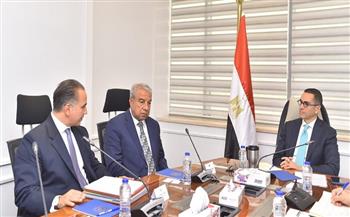 وزير الاستثمار يبحث مع ممثلي تحالف صناعي دولي فرص التعاون في قطاع التكنولوجيا البيئية