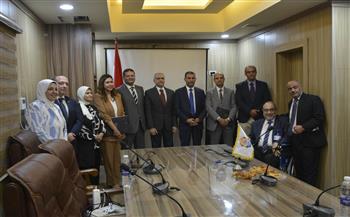 تعاون مشترك بين هيئة التأمين الصحي الشامل ومستشفيات جامعة أسوان