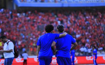 فاركو يصل استاد القاهرة لمواجهة الأهلي في موقعة حسم الدوري