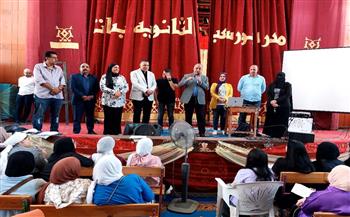 إقبال كثيف على المراجعات النهائية المجانية لطلاب الثانوية العامة ببورسعيد