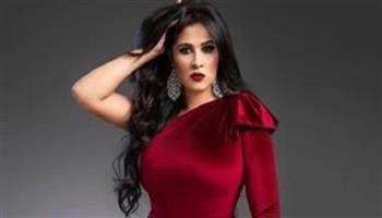 ياسمين عبد العزيز: الأسود على الأسد يمنع الحسد