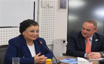 نائب وزير الصحة تشارك في جلسة حول "الاستثمار في صحة المرأة"