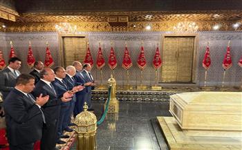 خلال زيارته للرباط.. وزير الخارجية يزور ضريح ملوك المغرب الراحلين 