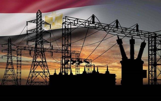 مسئولان بـ"الكهرباء" يتفقدان سير العمل بمقر شبكات وتحكم وإيرادات الحلمية بشمال القاهرة