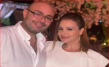 كارول سماحة تكشف عن موعد ومكان عزاء زوجها المنتج وليد مصطفى