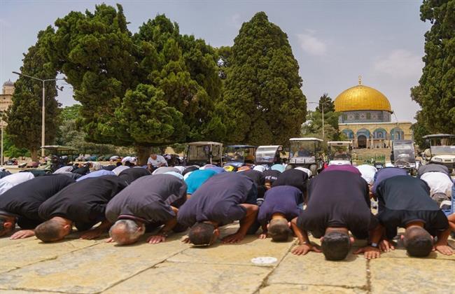 45 ألف فلسطيني يؤدون صلاة الجمعة في المسجد الأقصى