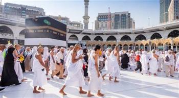 أستاذ‭ ‬الكبد‭ ‬والجهاز‭ ‬الهضمي د‭. ‬كريمة‭ ‬يوسف‭:‬ نصائحٌ‭ ‬لحج‭ ‬مبرور ‭ ‬وآمن‭ ‬صحيّا