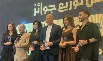 تكريم مسلسل "أولاد الشمس" وصناعه في توزيع جوائز الإنتاج الدرامى لحقوق الإنسان  
