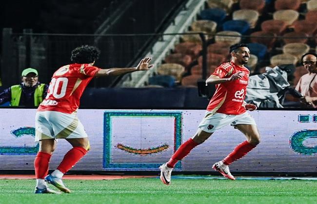 طاهر محمد طاهر يتقدم للأهلي بهدف في مرمى حرس الحدود بالدوري