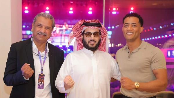 تركي آل الشيخ يلتقي محمد رمضان ويؤكد: "لم نتفق على شئ"