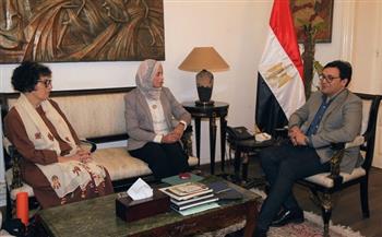 وزير الثقافة يبحث مع «جمعية المكنز الإسلامي» تعزيز التعاون في تدريب الكوادر وحفظ التراث