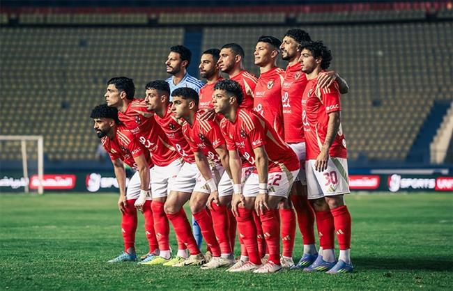 انطلاق مباراة الأهلي وحرس الحدود في الدوري الممتاز