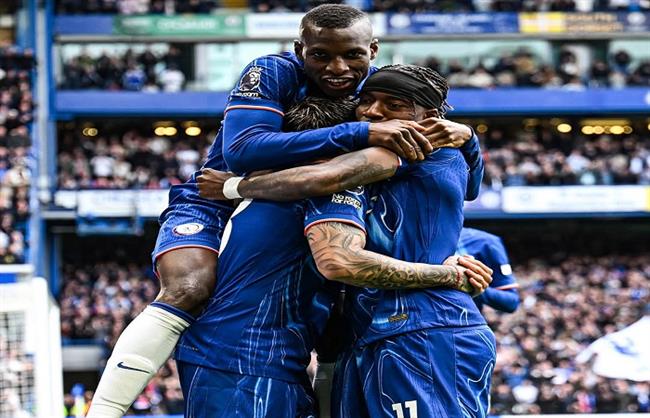 تشيلسي يحقق فوزًا عريضًا على ليفربول بثلاثية في الدوري الإنجليزي