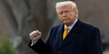 شاهد.. البيت الأبيض يثير جدلًا عالميًا بصورة معدلة بالذكاء الاصطناعي لترامب