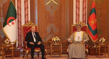 الرئيس الجزائري وسلطان عمان يشهدان التوقيع على مذكرات تفاهم بين البلدين