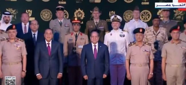 الرئيس السيسي يصل مقر انطلاق بطولة العالم العسكرية للفروسية رقم 25