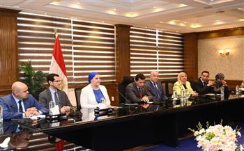 وزير الشباب يشهد توقيع بروتوكول تعاون مع القومي للطفولة والأمومة