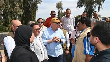 وزير الري يتابع أعمال تطهيرات الترع بالمنوفية للاطمئنان على جاهزية المنظومة المائية  
