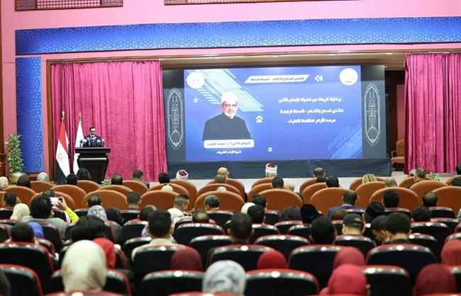وزير الرياضة: الإنصات للشباب ركيزة لصنع السياسات ومواجهة التطرف 