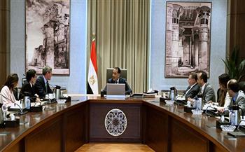 رئيس الوزراء يبحث مع الرئيس التنفيذي لشركة "فيزا" خطط التوسع والاستثمار في مصر