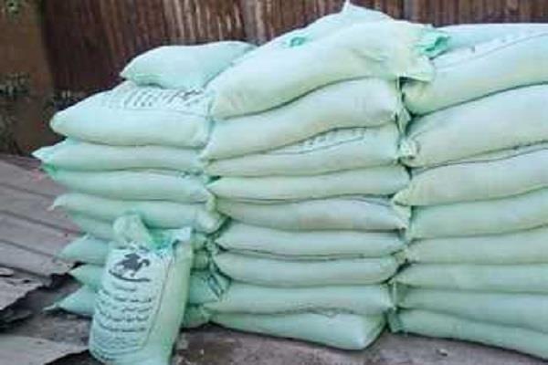 ضبط 14 طنًا من الدقيق الأبيض والبلدي المدعم قبل بيعها في السوق السوداء