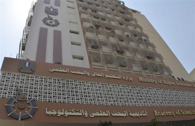 "البحث العلمي" تهنئ "الصباغ" لاختياره زميلا بالأكاديمية الإفريقية للعلوم في مجال الطب والصحة