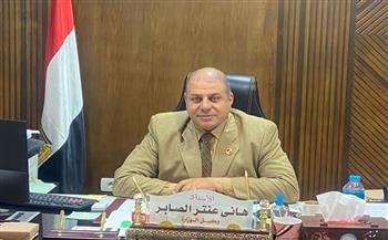 وكيل تعليم قنا يكرم طلاب مدرسة "قفط" الحاصلين على المركز الثالث بمسابقة أوائل الطلبة