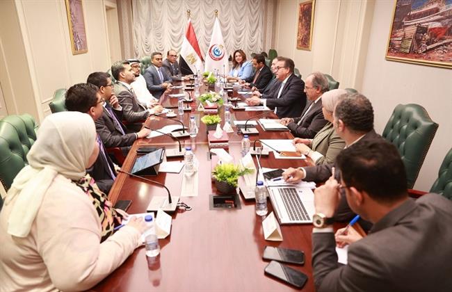 وزير الصحة يستقبل وفد مجموعة برجيل الطبية لبحث سبل التعاون بالقطاع الصحي
