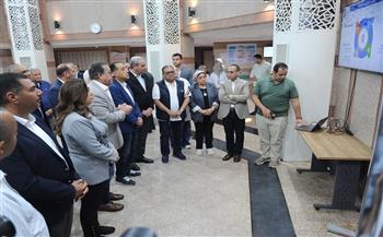وزير الصحة يستعرض مشروعات الوزارة والخريطة الصحية بالغربية