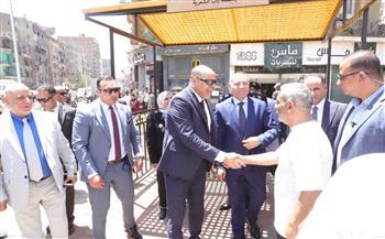 وزير العمل ومحافظ القاهرة يتفقدان أماكن انتظار لائقة لعمال التراحيل بباب الشعرية