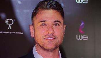 أحمد عز يفاجئ كريم عبدالعزيز بفيديو طريف: "أعز الناس إلى قلبي"