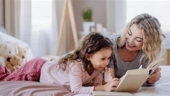 عادات يومية تجعل طفلك أكثر سعادة.. منها التنزه معه