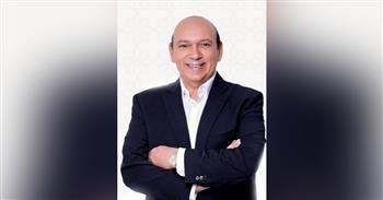 د.فتحى خضير .. أستاذ جراحة التجميل بطب «القاهرة»:  70٪ من حقن «الفيلر والبوتكس»  تتم بشكل تجارى عشوائى