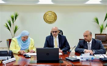 وزير التعليم يتابع امتحانات الدبلومات الفنية من غرفة العمليات المركزية بالعاصمة الإدارية