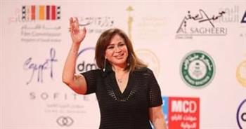إلهام شاهين بشخصيتها الحقيقية في "ريستارت" !