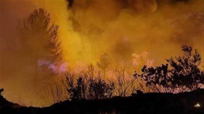 حرائق الغابات في كندا تسجل أرقاما قياسية وتجبر الآلاف على مغادرة منازلهم