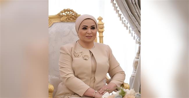  السيدة إنتصار السيسي تقدم واجب العزاء لأسرة البطل خالد محمد شوقي 
