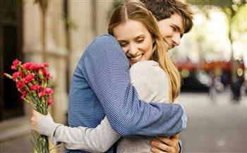 وفقا لعلم النفس.. الرجل يفضل المرأة الأكثر تعاطفاً.. اعرفي السبب