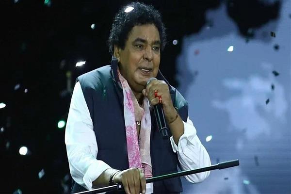 تعاون جديد لكبار الشعراء والملحنين مع "الكينج" في ألبومه الجديد  