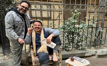 أكرم حسنى يشارك صوراً طريفة مع مصطفى غريب