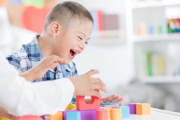 أهم أعراض متلازمة داون.. تعرف عليها 