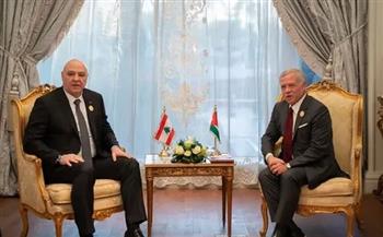 ملك الأردن والرئيس اللبناني يؤكدان أهمية تحقيق السلام العادل على أساس حل الدولتين