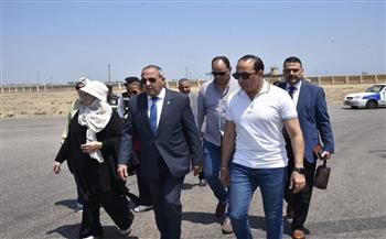محافظ بورسعيد يناقش ميدانيًا الخطوات التنفيذية في مشروع إنشاء كوبرى جديد لمحور اللواء أحمد عبد الله