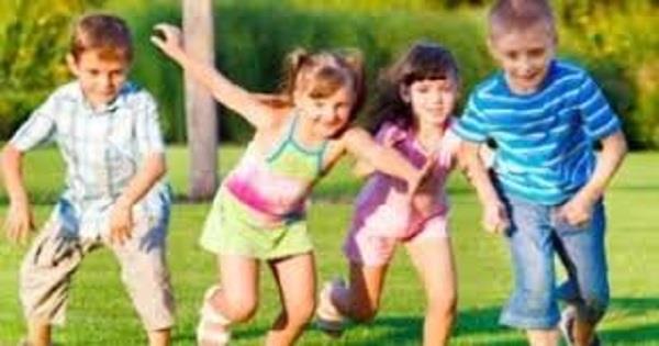 في اليوم العالمي للعب.. تعرفي على فوائد ممارسة الأطفال له في الهواء الطلق