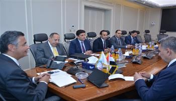 بقالو التموين يطالبون بالتأمين الصحي والغرامات بديلاً للحبس.. و"التموين" تستجيب