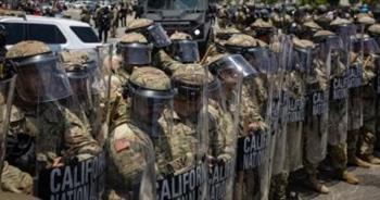 "فورين بوليسي": نشر المارينز في "لوس أنجلوس" يضر بالعلاقة بين الشعب الأمريكي والجيش  