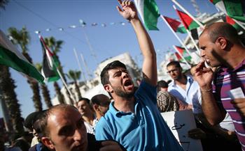 مظاهرة حاشدة لآلاف الفلسطينيين في النقب ضد المخططات الإسرائيلية لهدم المنازل والتهجير