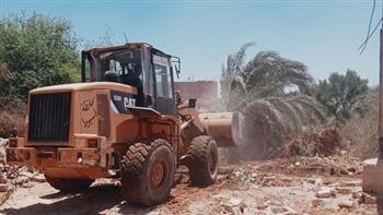 محافظ أسيوط: إزالة 26 حالة تعد على أراضي زراعية وأملاك دولة بـ7 مراكز ضمن "الموجة 26"