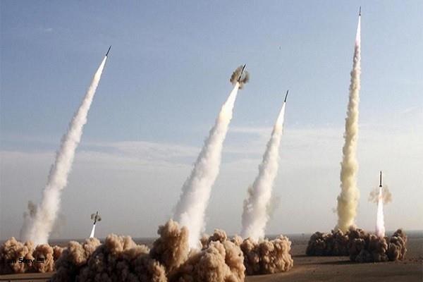 إعلام إسرائيلي: إيران أطلقت نحو 200 صاروخ باليستي منذ بداية الهجوم